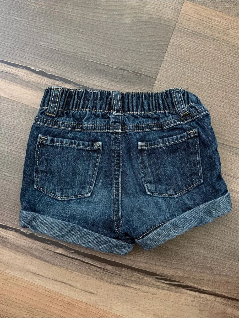 Old Navy 2011 Toddler Girls' Cuffed Denim Shorts - Size 2T